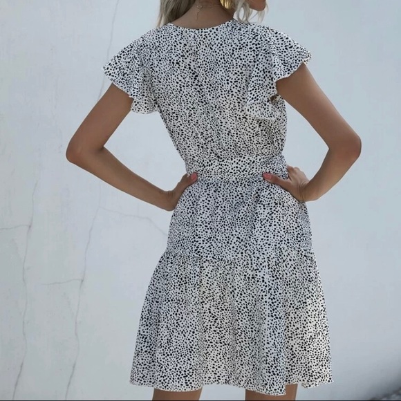 White leopard printed dress with belt - Picture 2 of 3